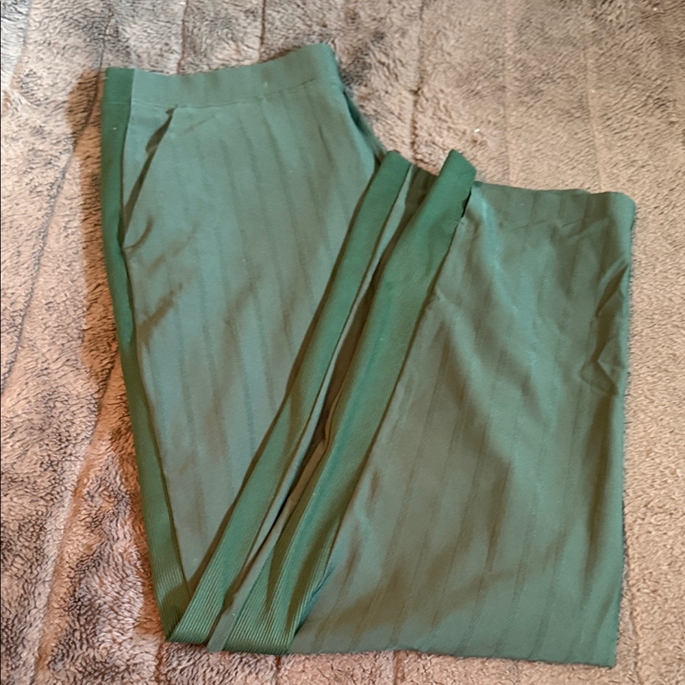 Athleta hunter green ribbed pants